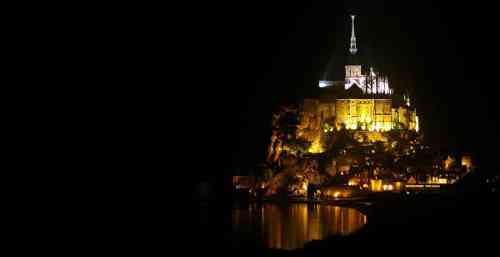 Mont Saint-Michel de nuit Manche(50)